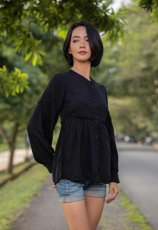 Evelyn Lantern Sleeve Top